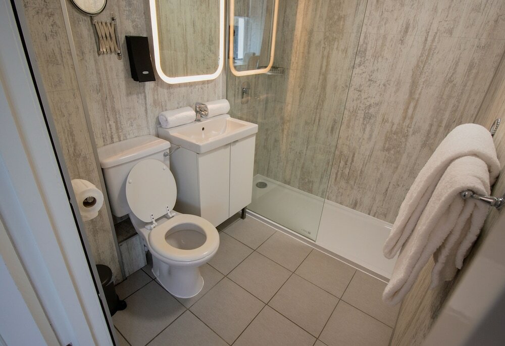 Фото Embassy Apartments