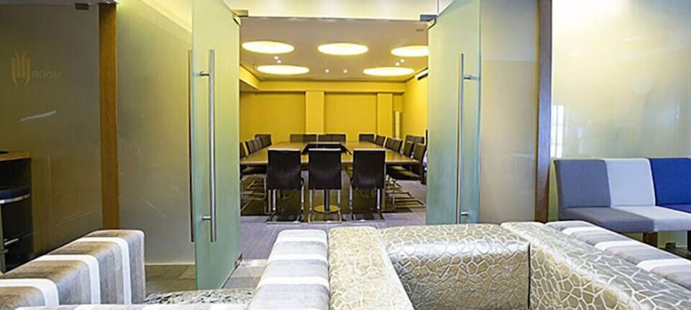 Фото The J Hotel & SPA