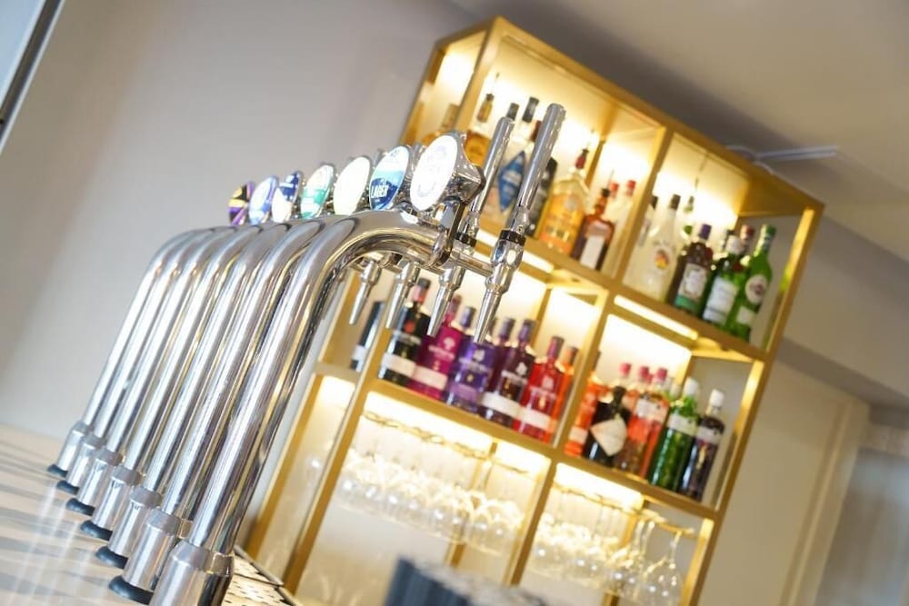 Фото The Doric Hotel