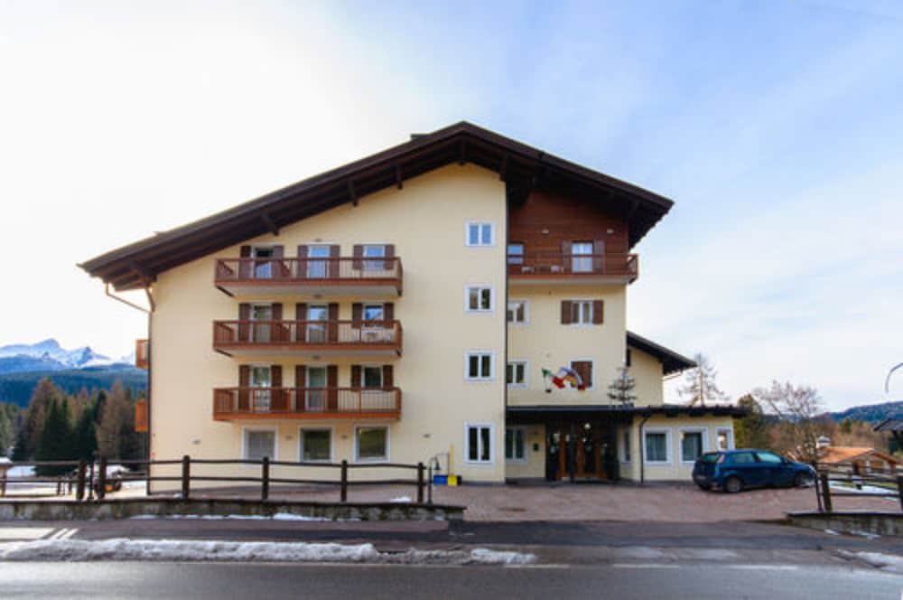 Фото Hotel Bellamonte