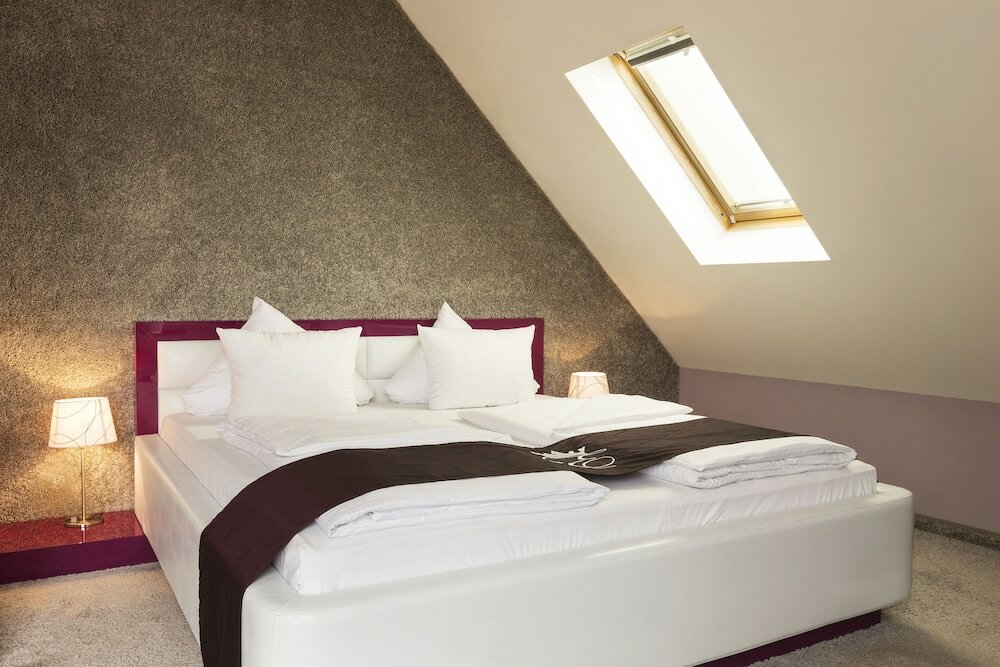 Фото Empress Hotel