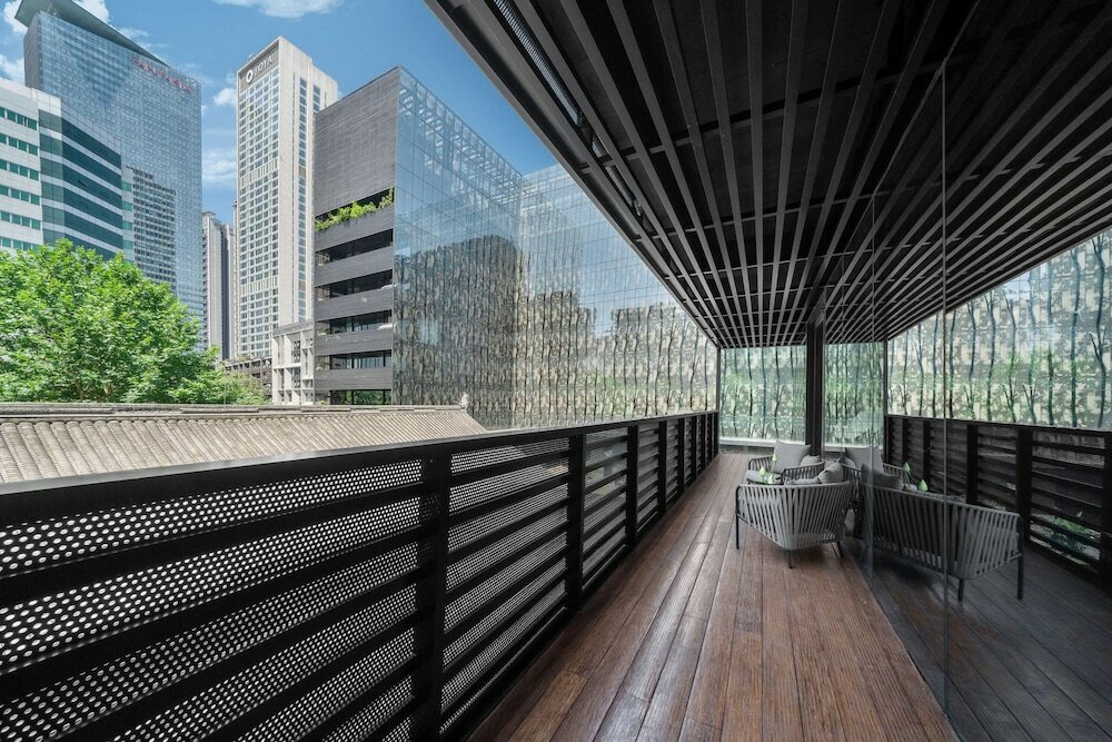 Фото The Temple House