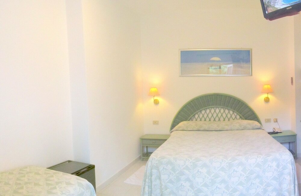 Фото Hotel Montemerlo