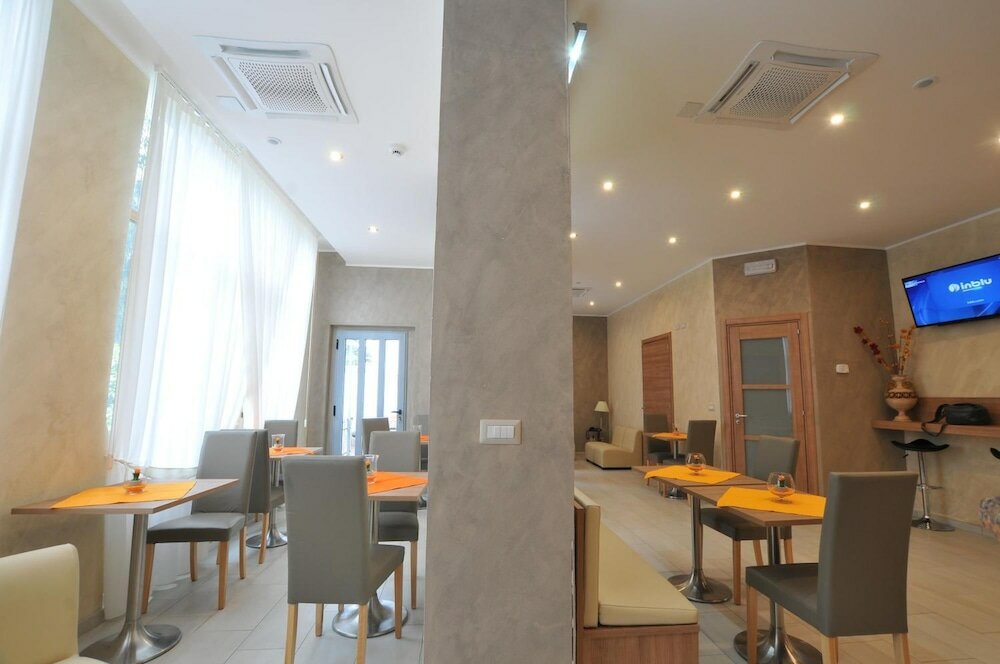 Фото Hotel Montecarlo