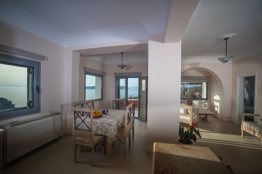 Фото Our Villa Santorini