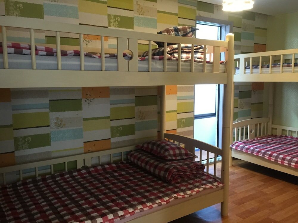 Фото Housetay Guesthouse 3nd Branch