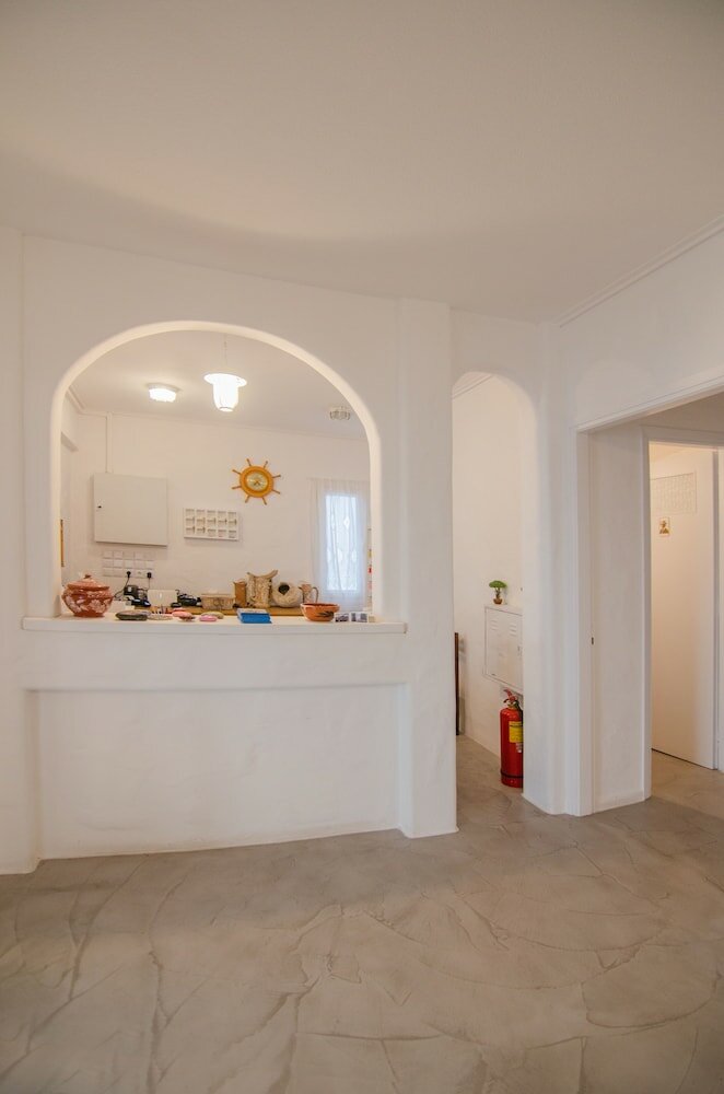 Фото George & Irene Hotel