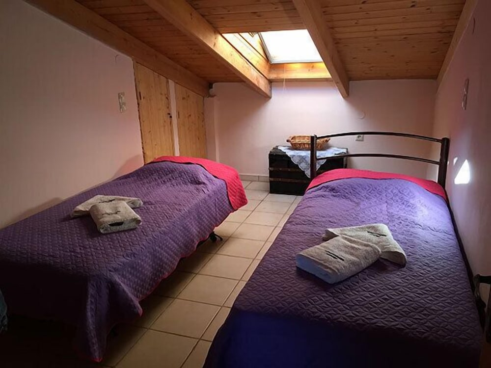 Фото Monemvasia Green Apartments