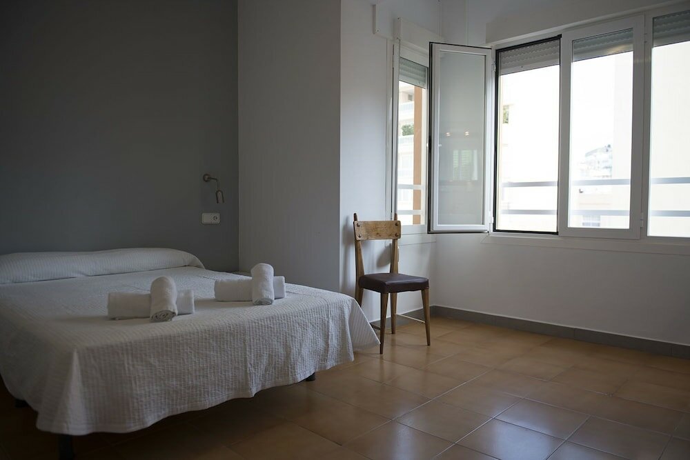 Фото Hostal Ripoll Ibiza
