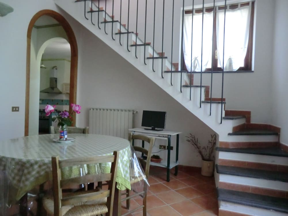 Фото Agriturismo Mare e Monti