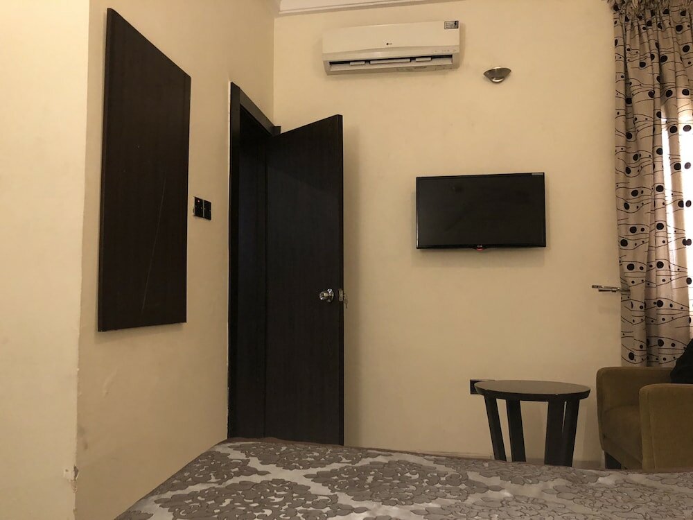 Фото Lakeem Suites Ikoyi