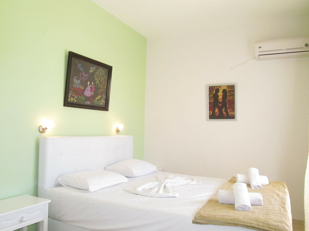 Фото Irini Studios