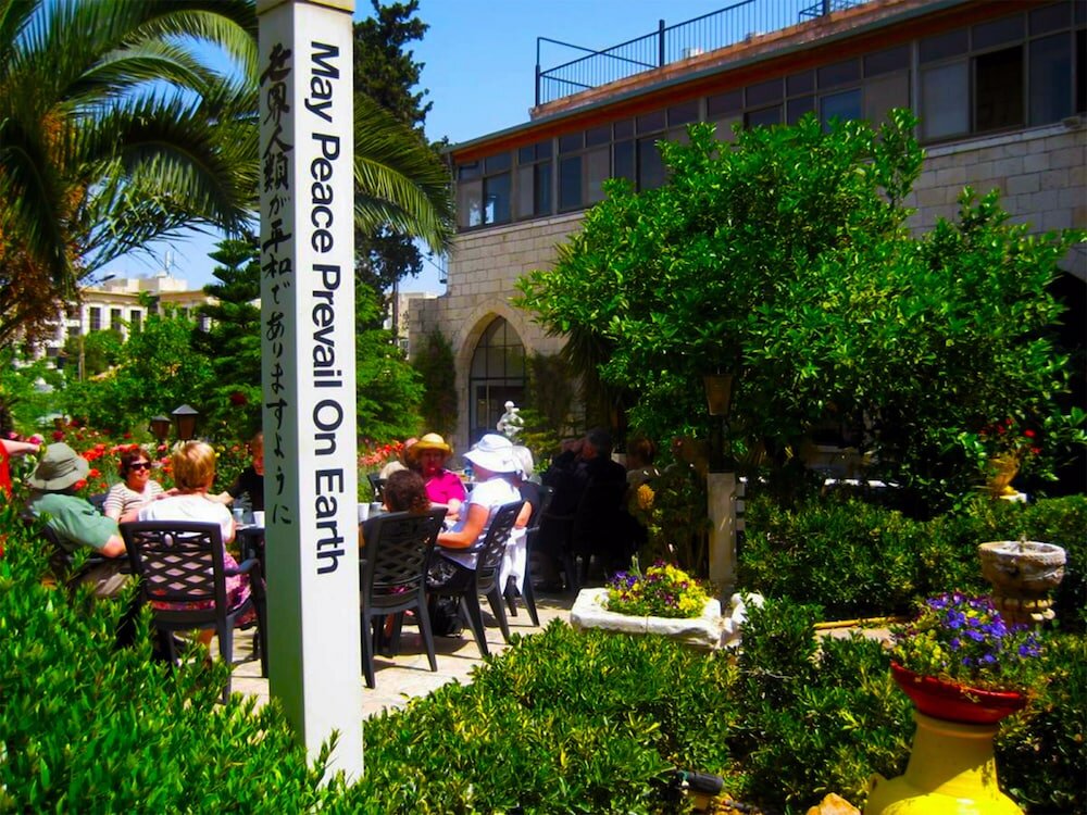 Фото St. Georges Cathedral Pilgrim Guesthouse