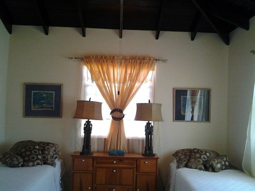 Фото Croton Studio at Sungold House Barbados