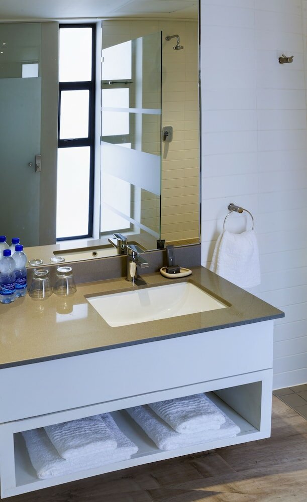 Фото Royal St. Andrews Hotel, Conference Centre & SPA