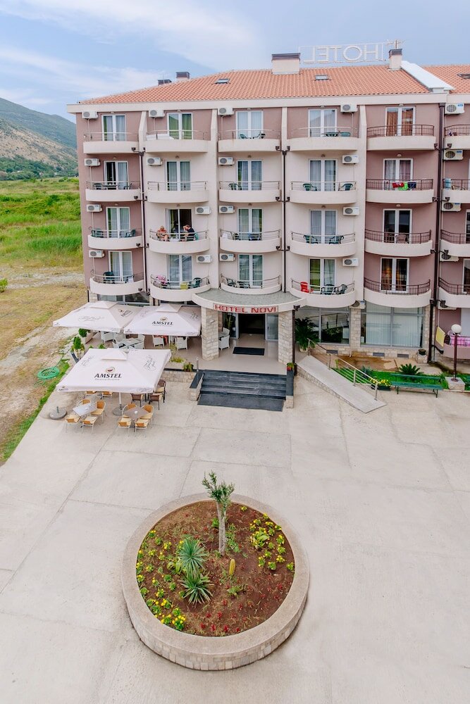 Фото Hotel Novi