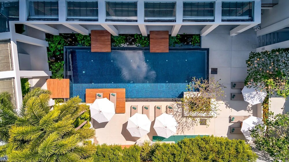 Фото Outrigger Surin Beach Resort