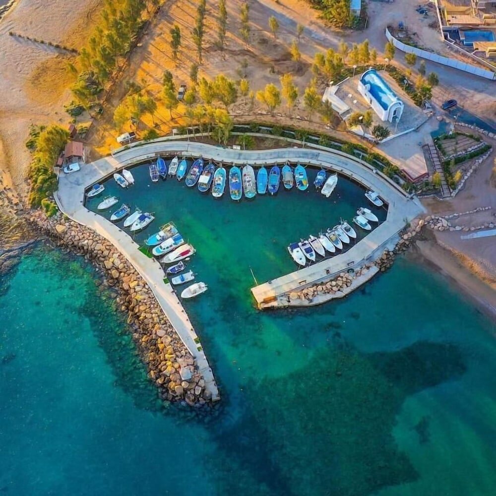 Фото Marlita Beach Hotel Apartments