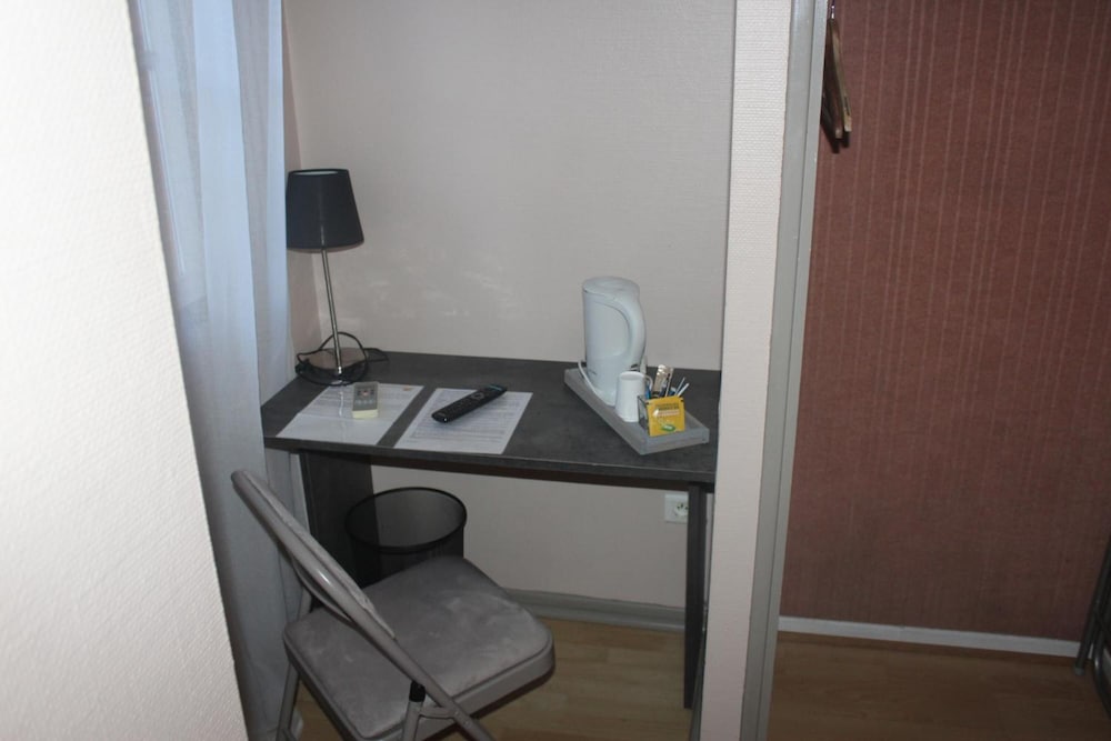 Фото Hôtel Le Rochegude