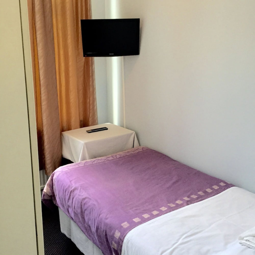 Фото Anwar House