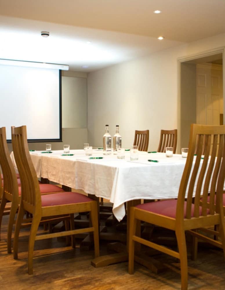 Фото The Peel Aldergate