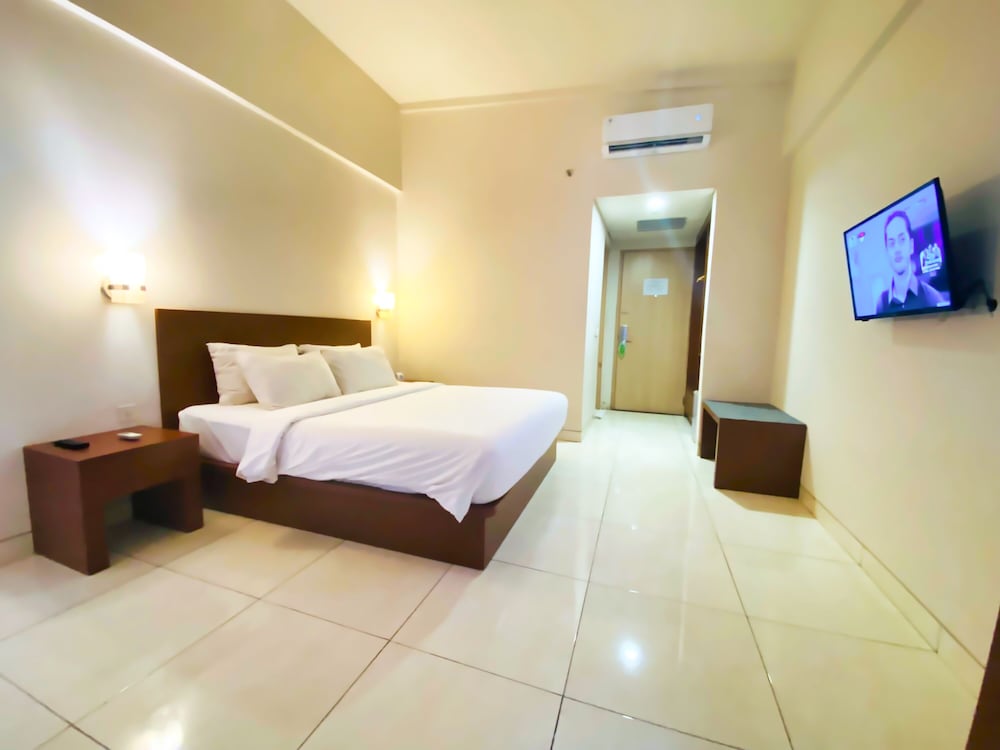 Фото The Tusita Hotel