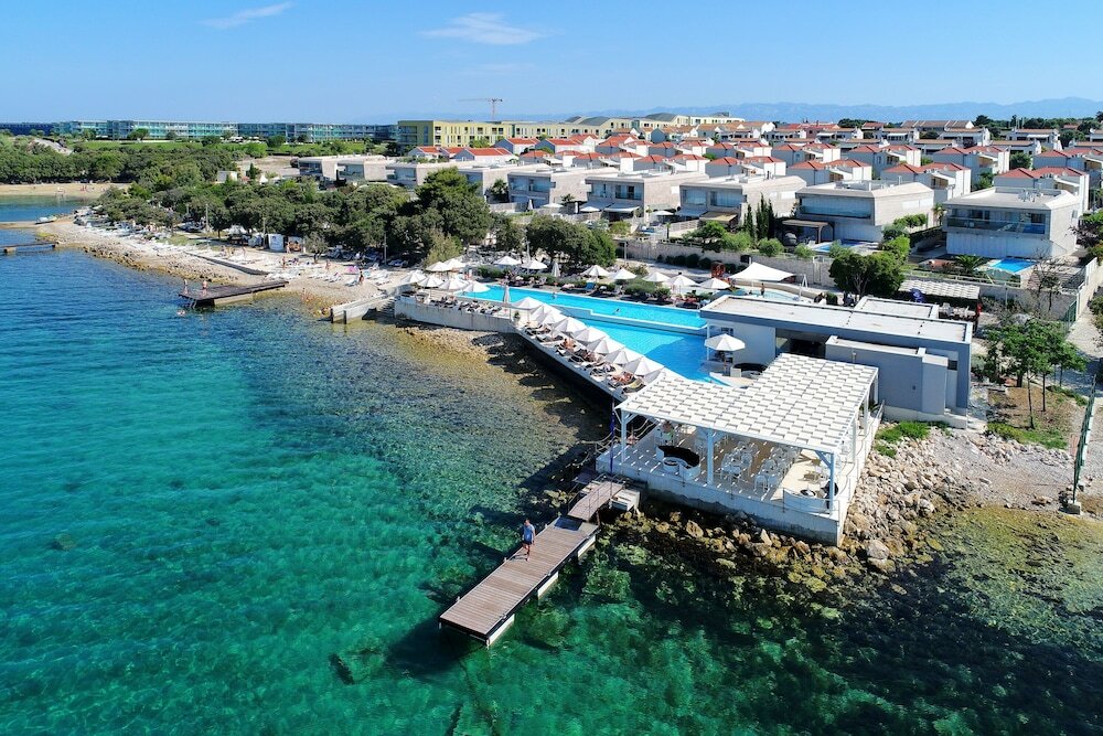 Фото Sunnyside Apartments Petrčane