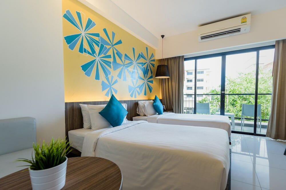 Фото Hotel J Residence