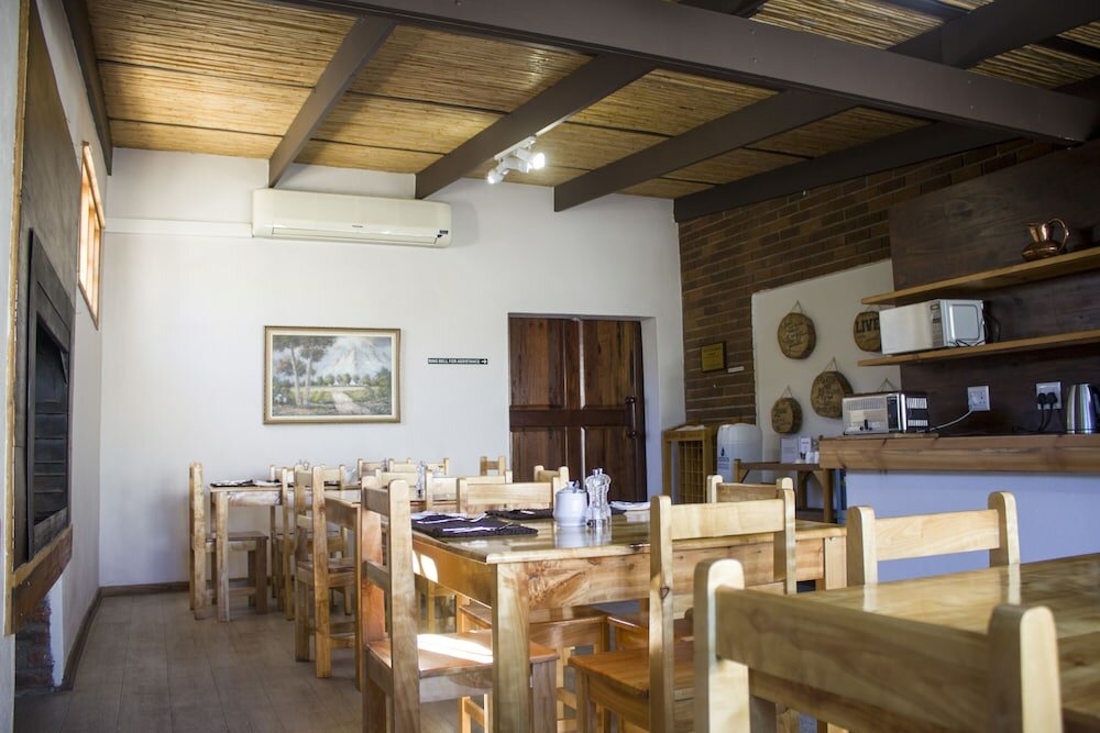 Фото Aan Die Oewer Guest House