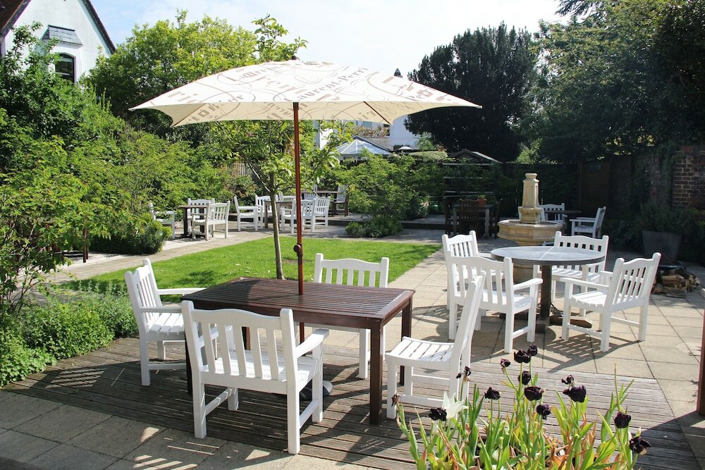 Фото Bel & The Dragon Cookham