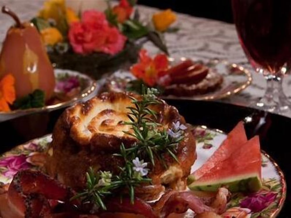 Фото Bybee's Historic Inn