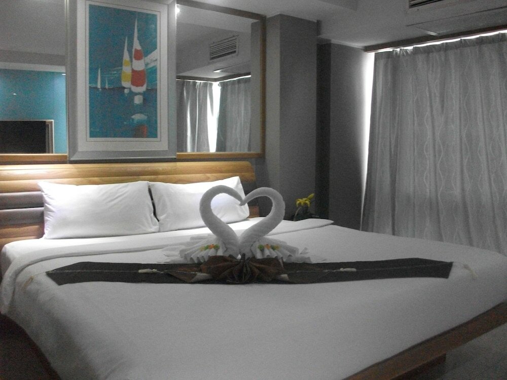 Фото D Day Resotel Pattaya