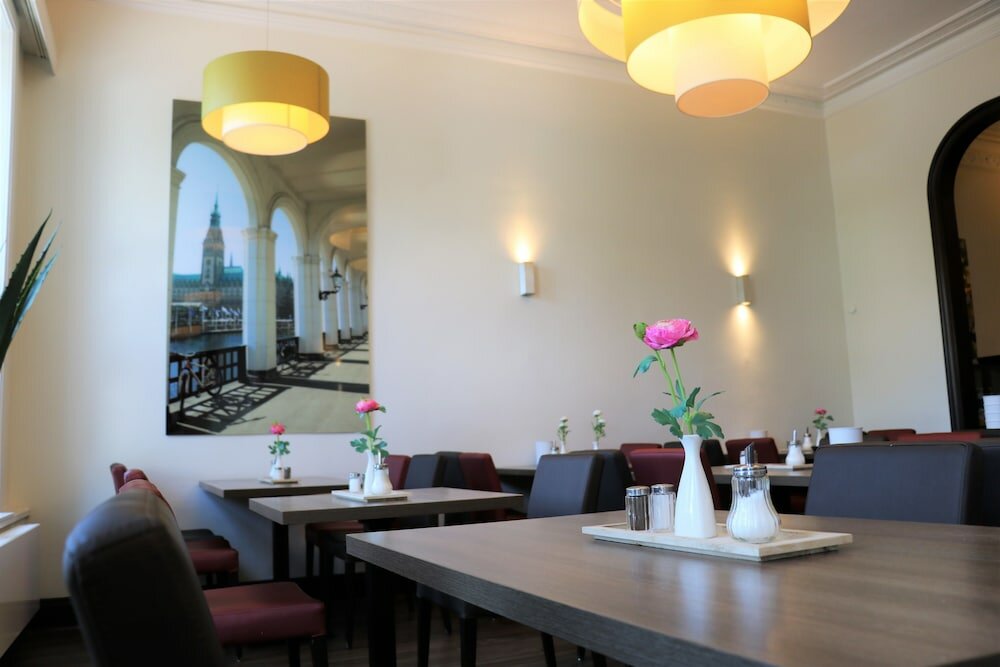 Фото Novum Hotel Norddeutscher Hof Hamburg