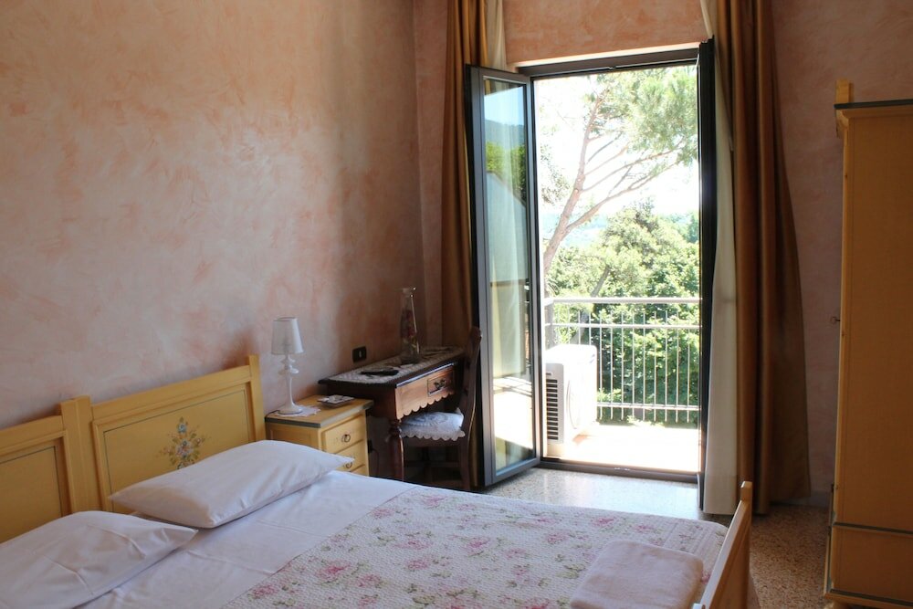 Фото Hotel La Villa