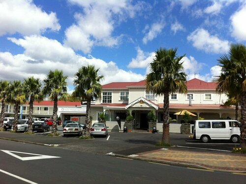 Гостиница Tuakau Hotel