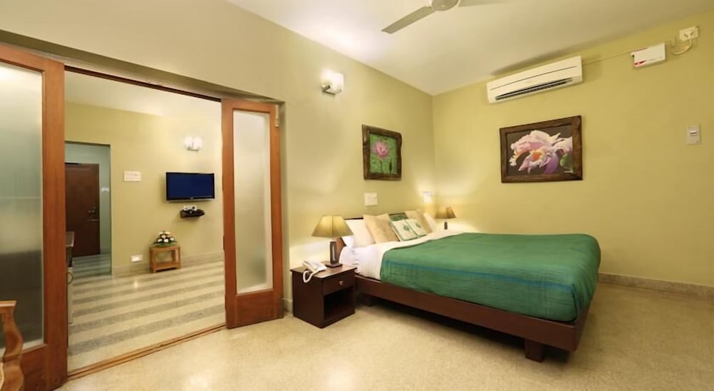 Фото Hanu Reddy Residences Poes Garden