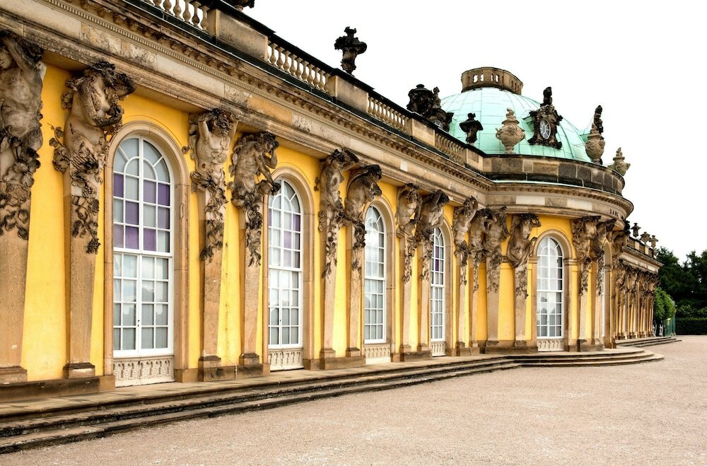 Фото Hotel am Luisenplatz