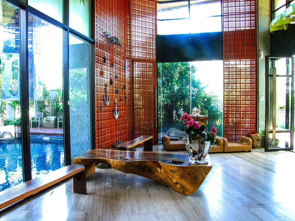 Фото D Day Resotel Pattaya