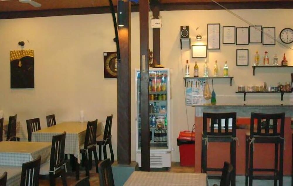 Фото Ampha Place Hotel