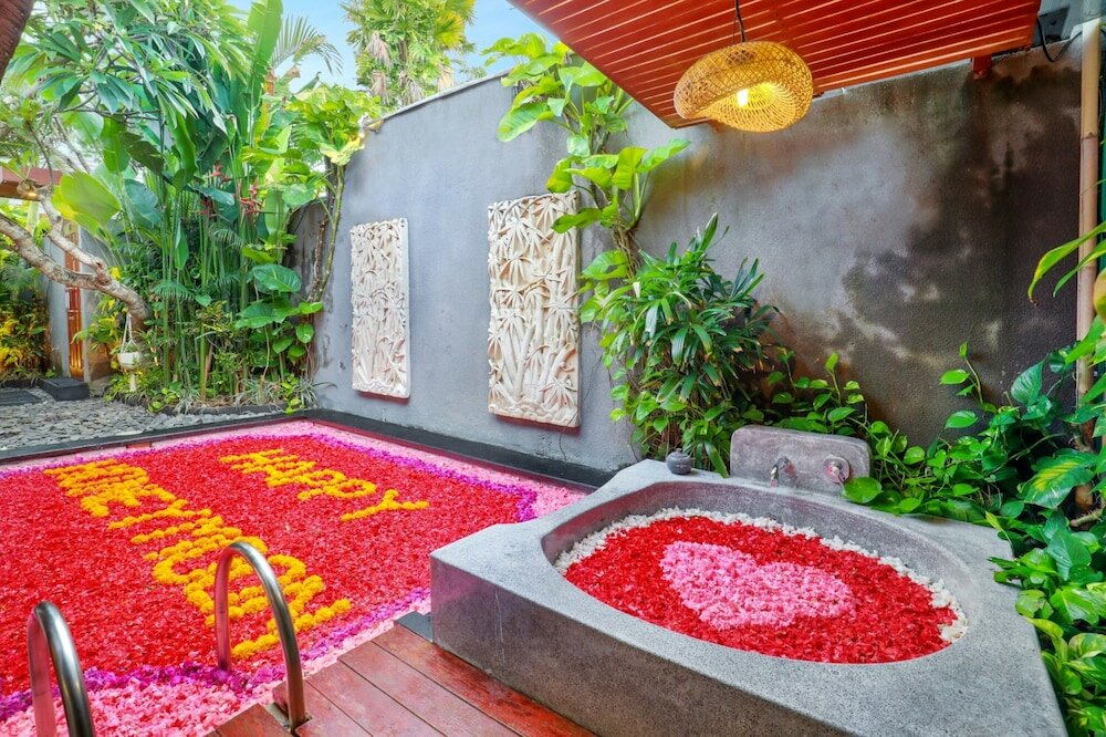 Фото Legian Kriyamaha Villa