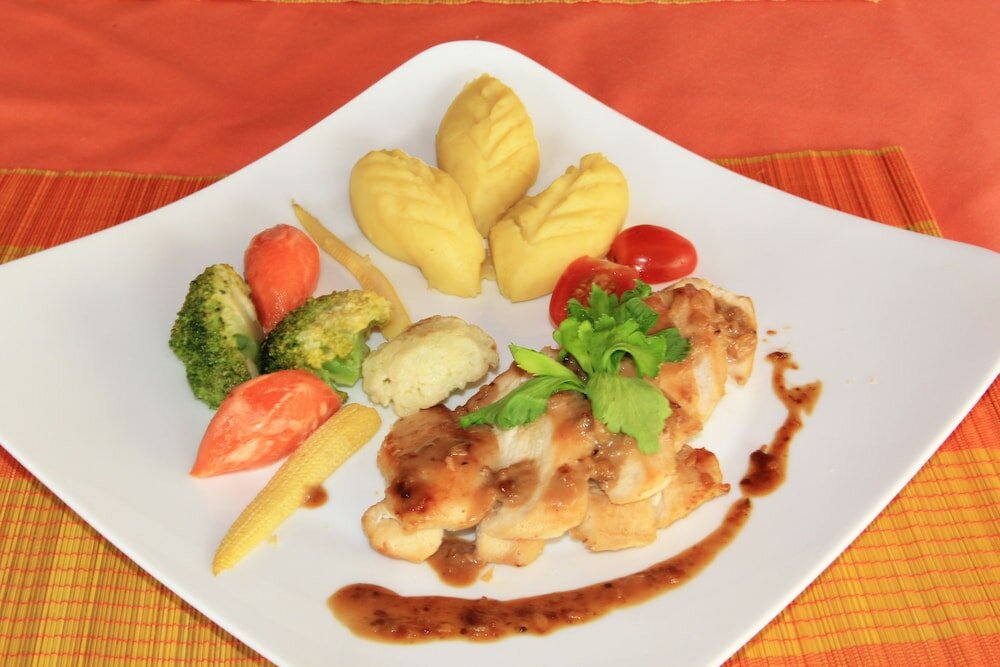 Фото Tropical Breeze Guesthouse