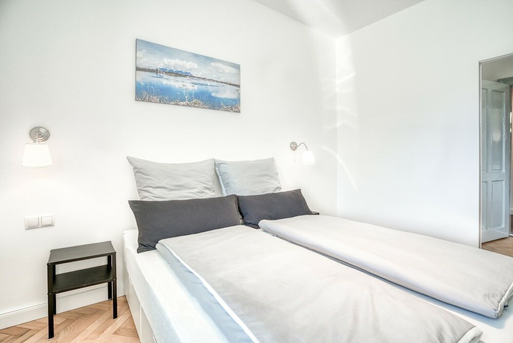 Фото InnsbruckHomes at Botanical Garden