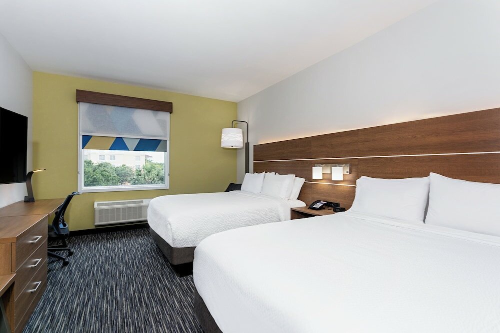 Фото Holiday Inn Express and Suites Miramar, an Ihg Hotel