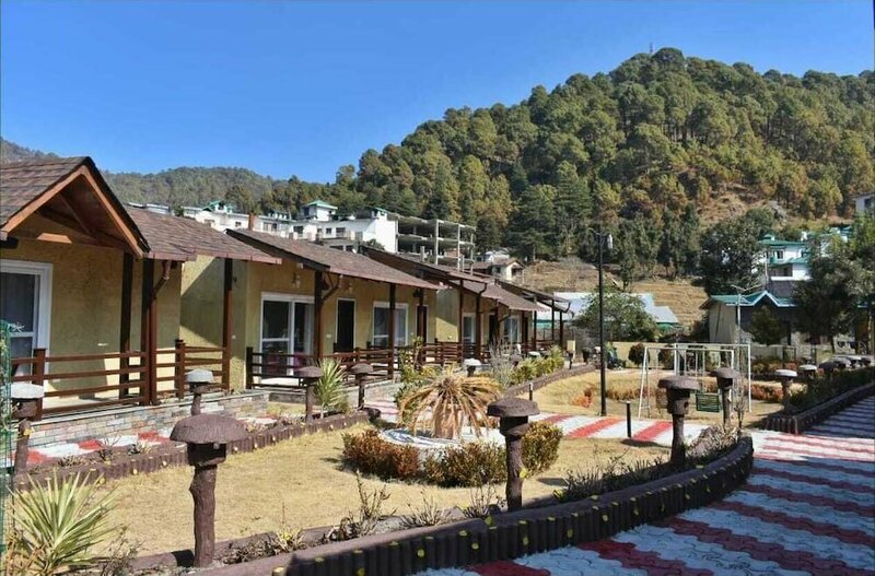 Гостиница Misty Oaks Resorts