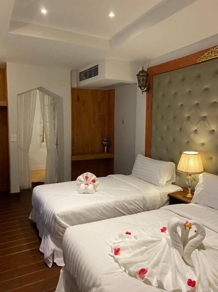 Фото Athena Hotel Bangkok