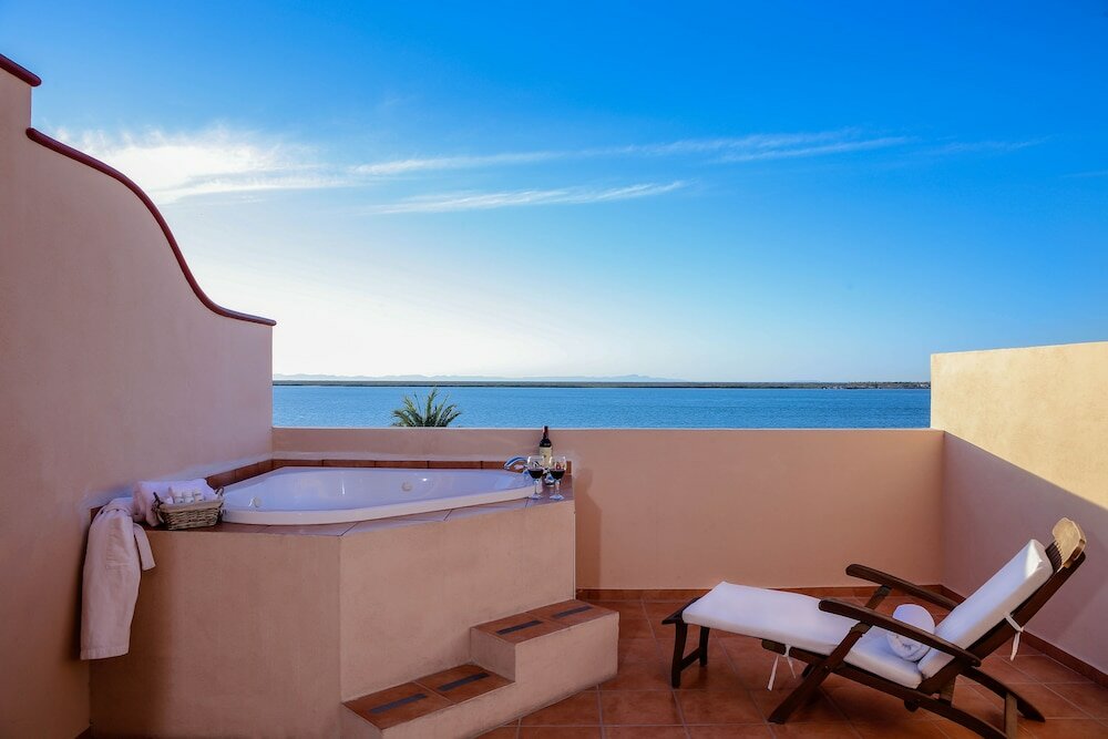 Фото La Posada Hotel & Beach Club