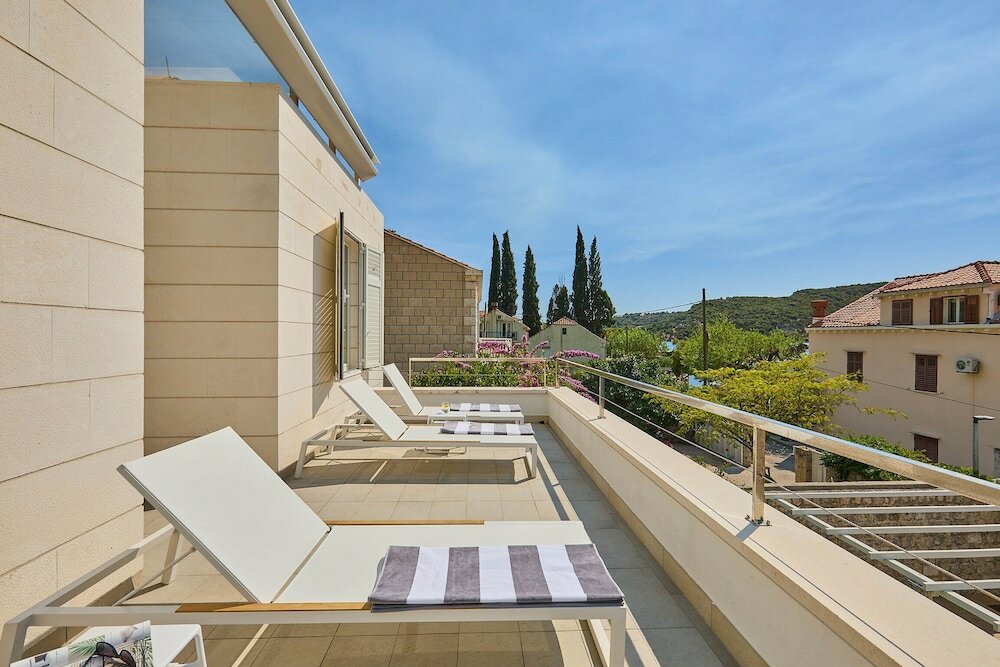 Фото Hedera Estate, Villa Hedera III