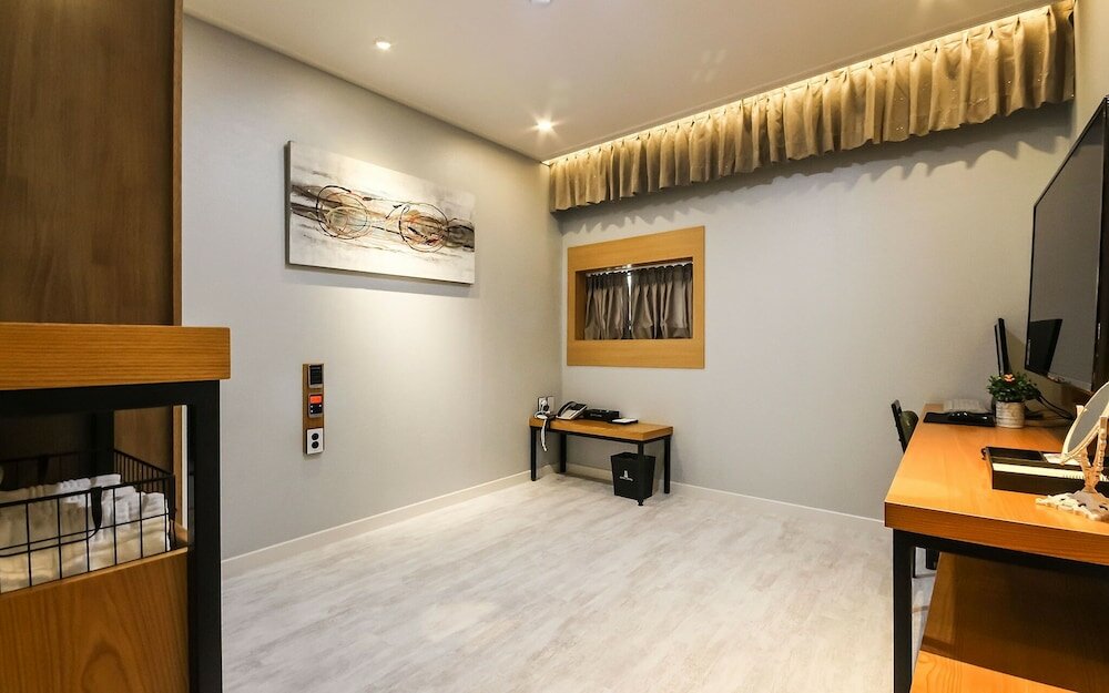 Фото Jinju Hotel Muro