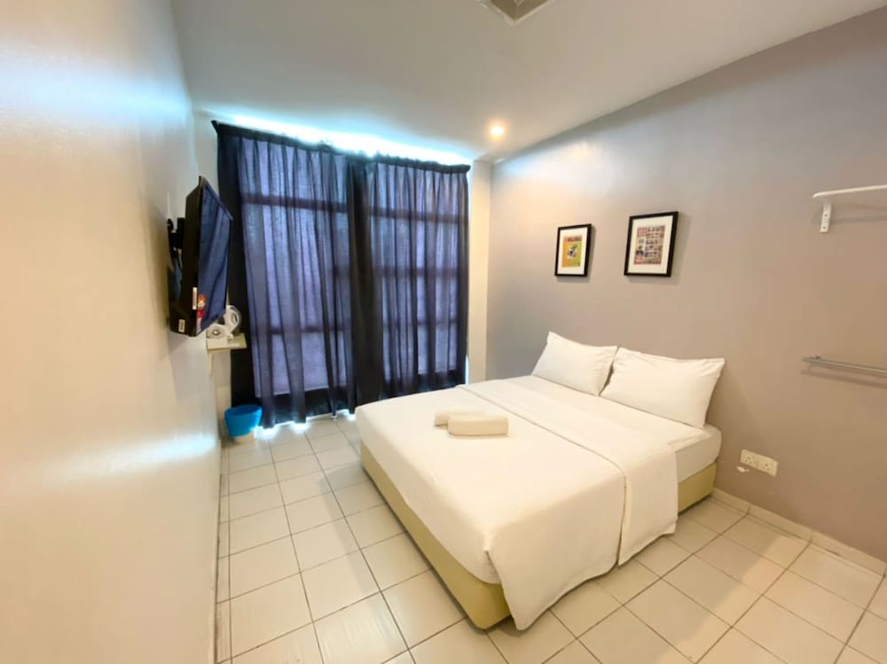 Фото One One 08 Hotel Sungkai