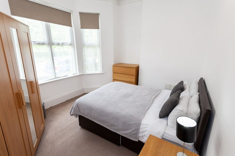 Фото 5 Bed House near Manchester